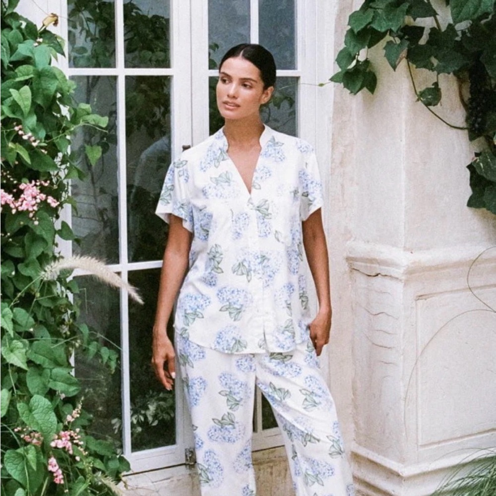 Elegant Blue Floral Women's Pajama Set